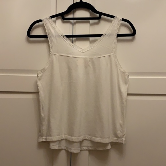 Hollister Jean Shorts and White Flowy Tank Top - Picture 2 of 6